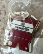 2000 - 2001 Home Kit Pin Badge